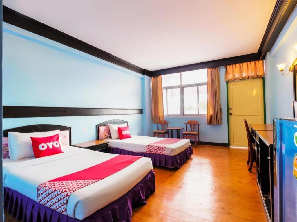 Oyo 565 Trang Hotel Exterior foto